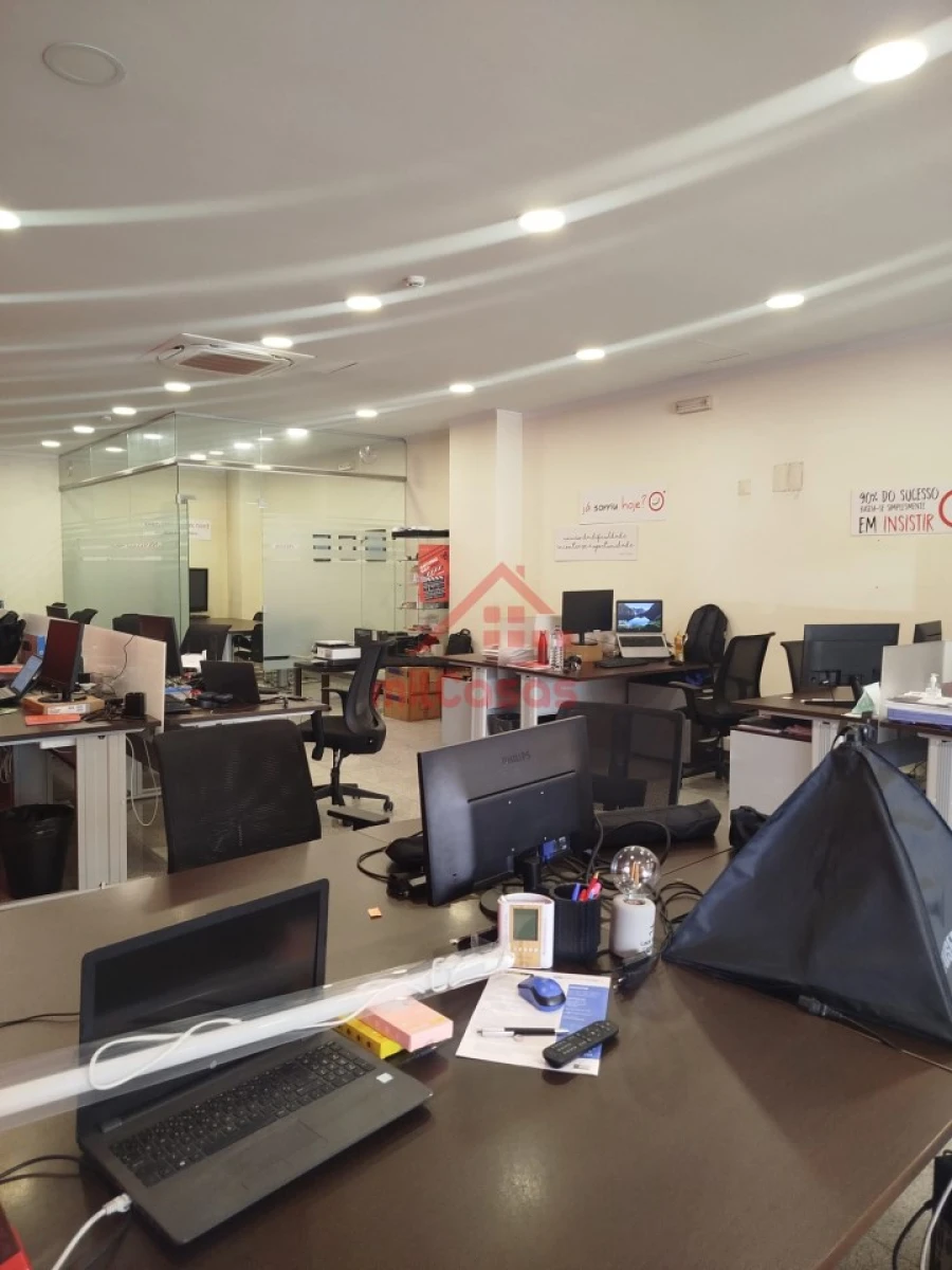 Escritório para Arrendamento em Penha de França Foto 10