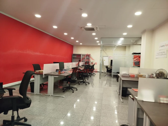 Escritório para Arrendamento em Penha de França Foto 5