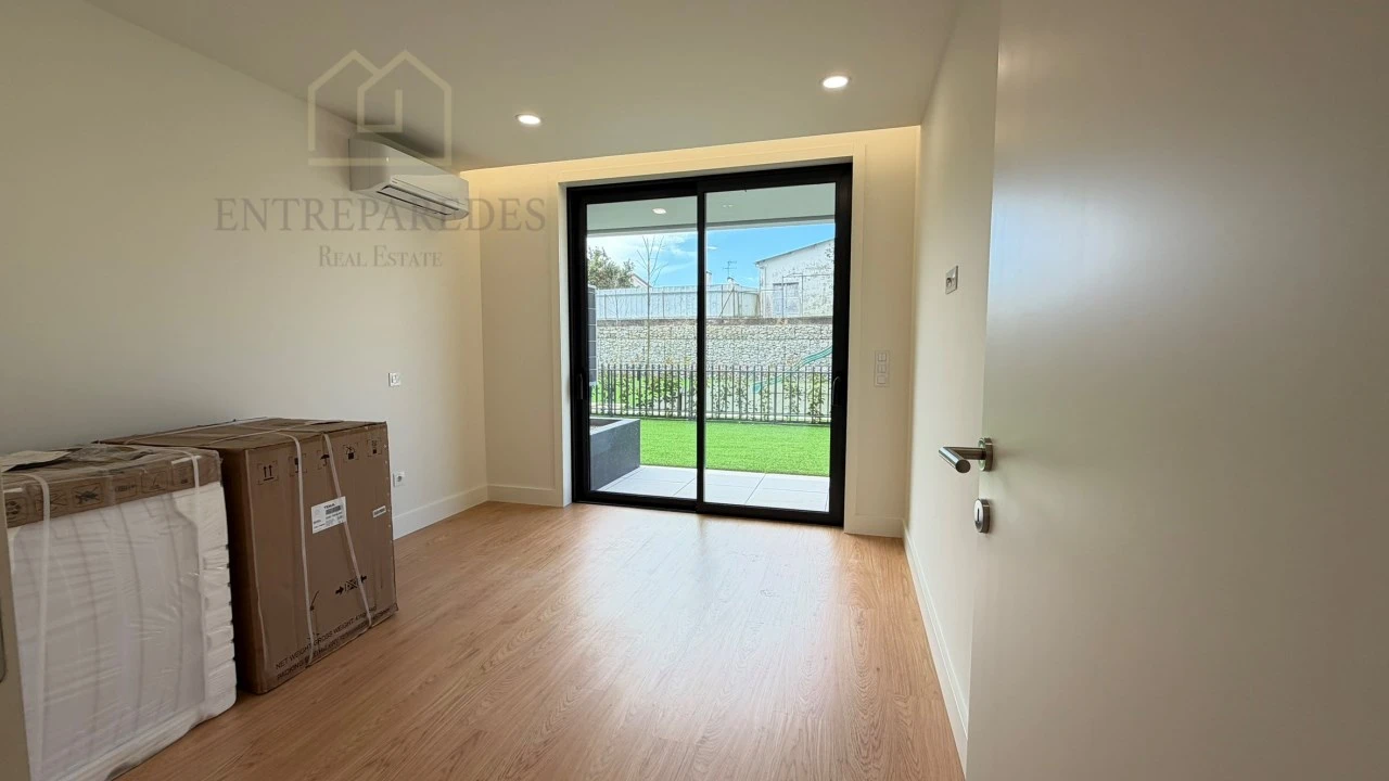 Apartamento T4 para Venda em Santa Maria da Feira, Travanca, Sanfins e Espargo Foto 16