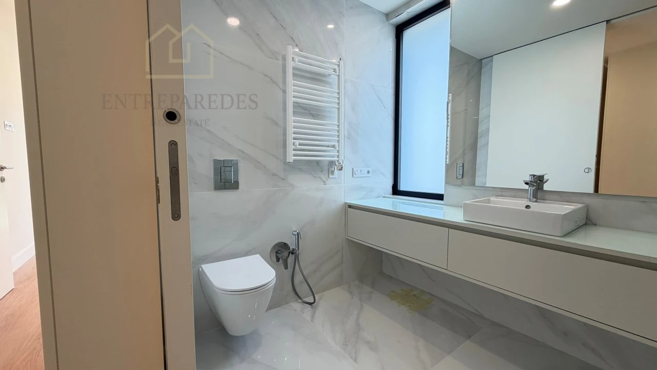 Apartamento T4 para Venda em Santa Maria da Feira, Travanca, Sanfins e Espargo Foto 19