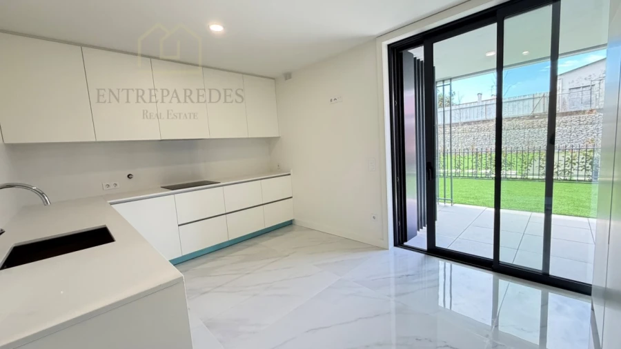 Apartamento T4 para Venda em Santa Maria da Feira, Travanca, Sanfins e Espargo Foto 26