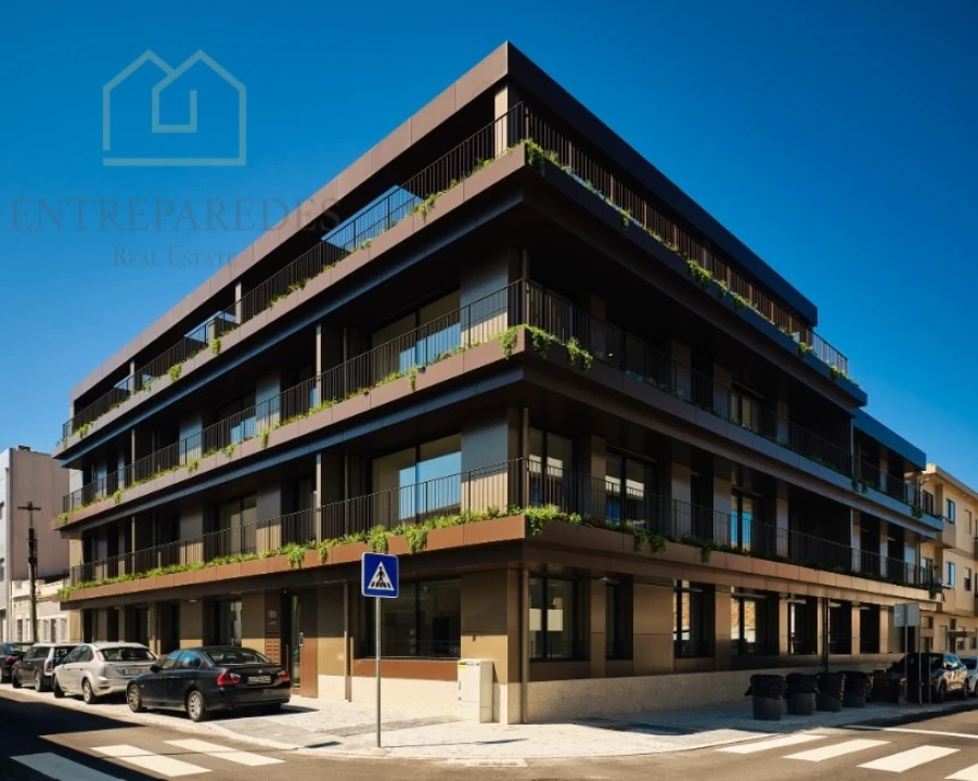 Apartamento T2 para Venda em Espinho Foto 1