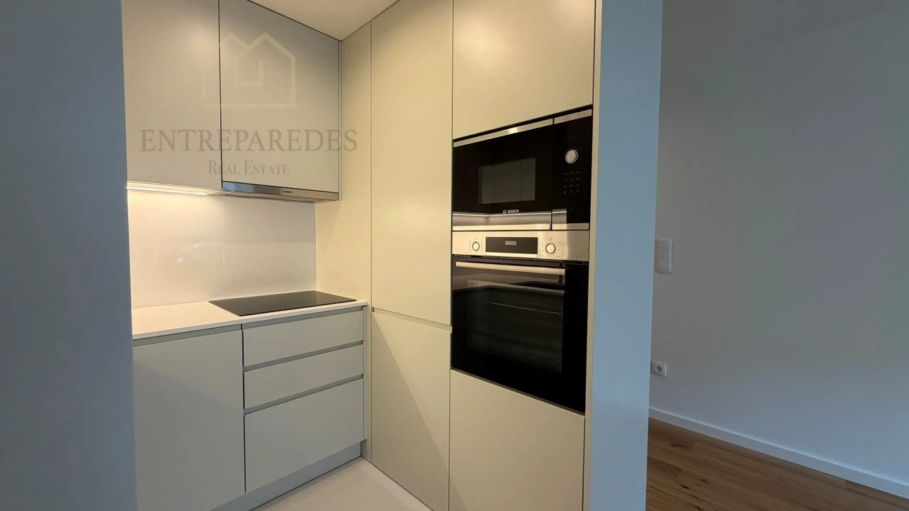Apartamento T2 para Venda em Espinho Foto 9