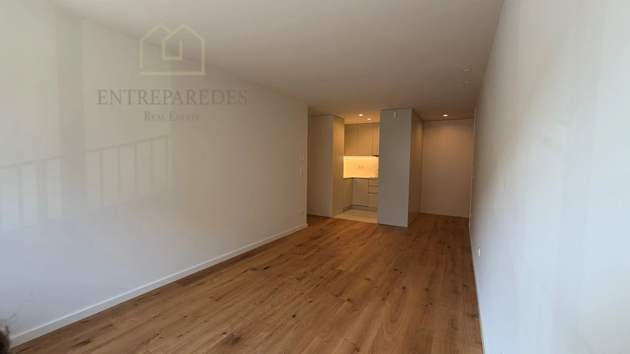 Apartamento T2 para Venda em Espinho Foto 10