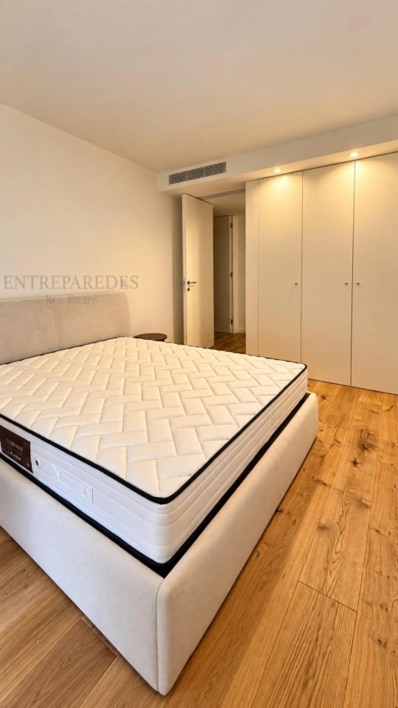 Apartamento T2 para Venda em Espinho Foto 14