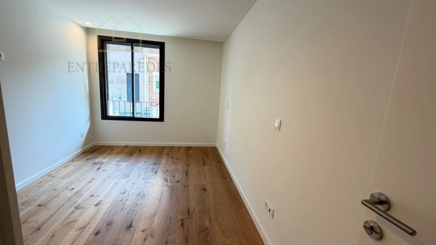 Apartamento T2 para Venda em Espinho Foto 12
