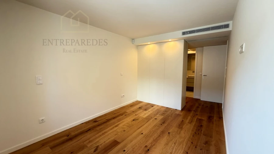 Apartamento T2 para Venda em Espinho Foto 18