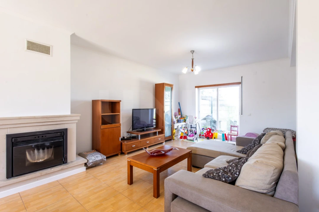 Moradia T3 para Venda em Alfeizerão Foto 4