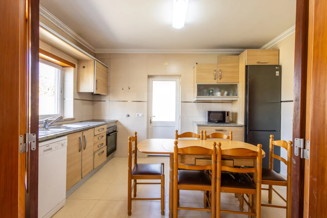 Moradia T3 para Venda em Alfeizerão Foto 11