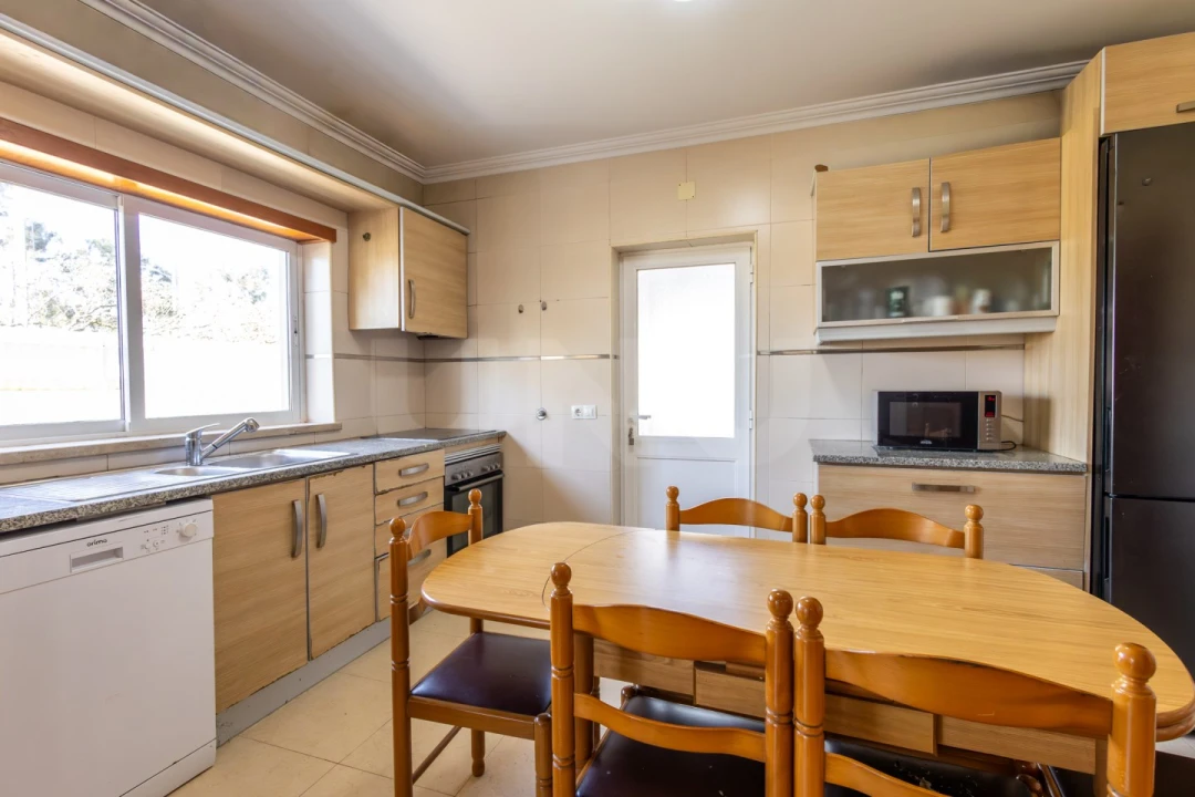 Moradia T3 para Venda em Alfeizerão Foto 12