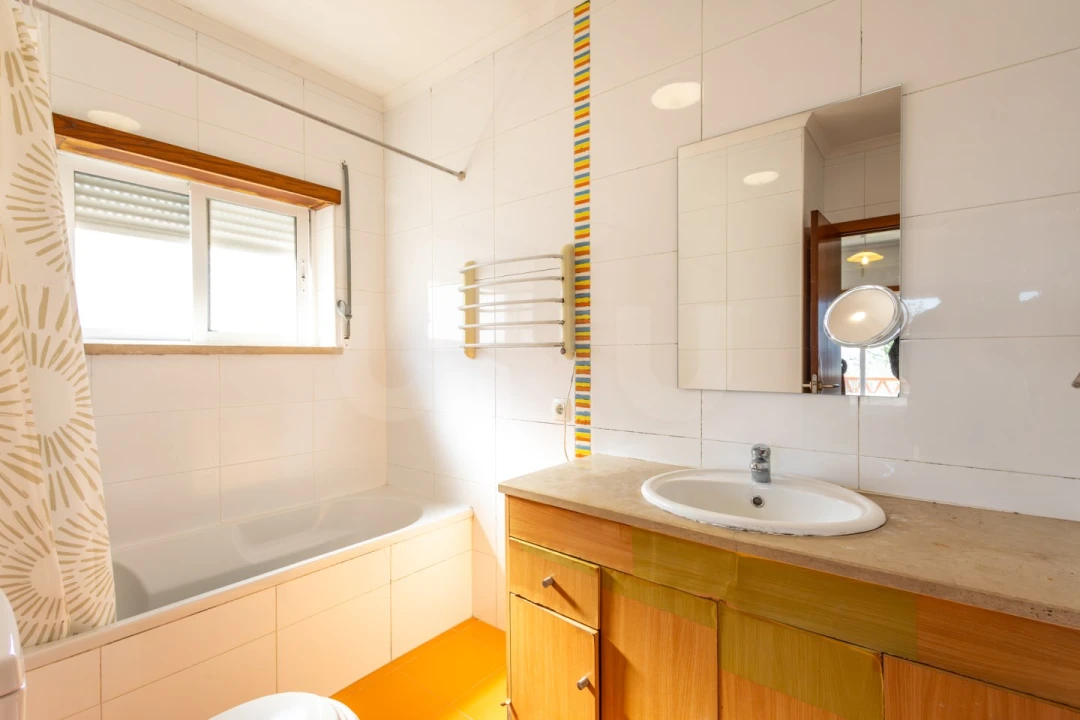 Moradia T3 para Venda em Alfeizerão Foto 24