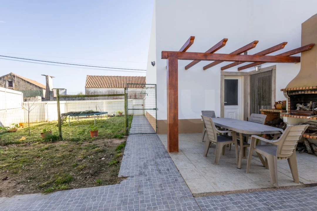 Moradia T3 para Venda em Alfeizerão Foto 32