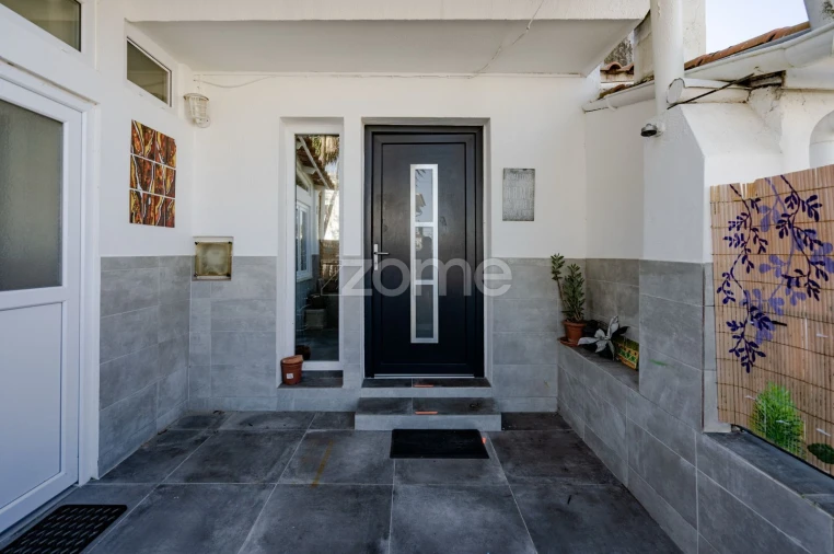 Moradia T4 para Venda em Caldas da Rainha - Santo Onofre e Serra do Bouro Foto 2