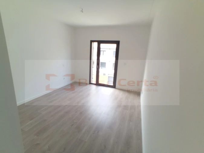 Apartamento T3 para Venda em Corroios Foto 12