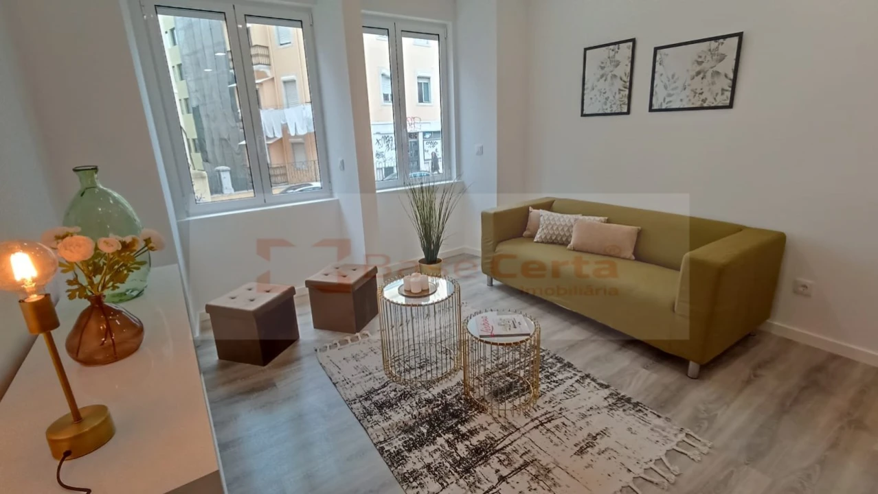Apartamento T3 para Venda em Benfica Foto 7