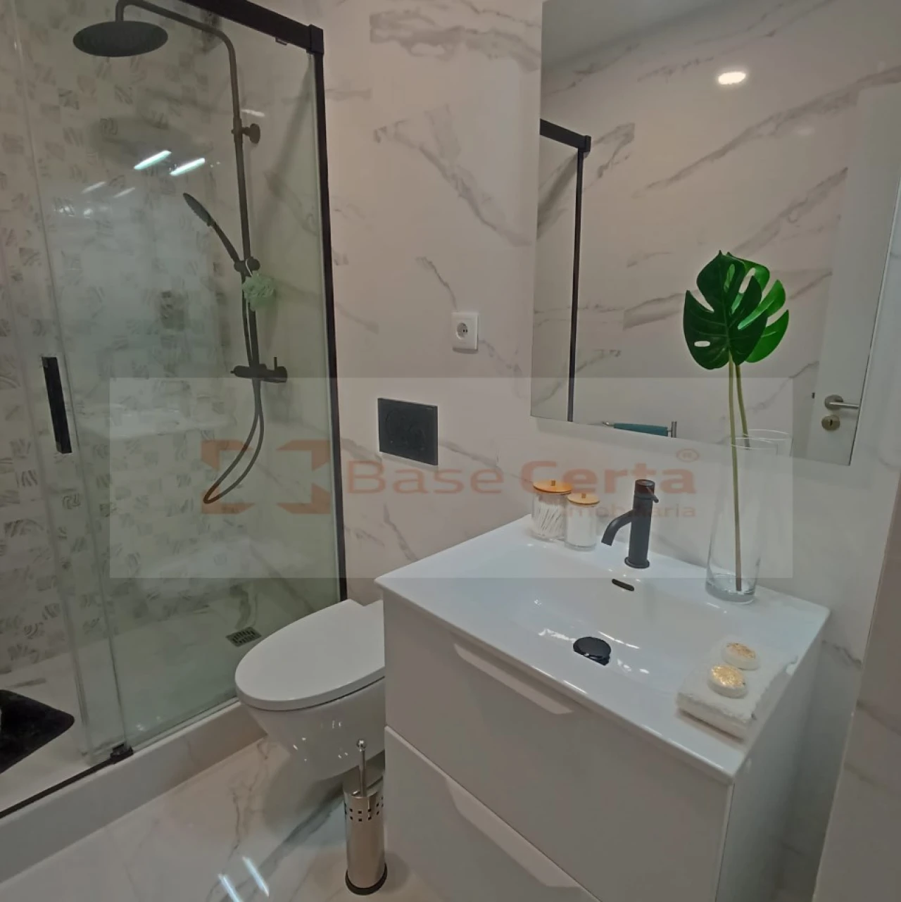 Apartamento T3 para Venda em Benfica Foto 17