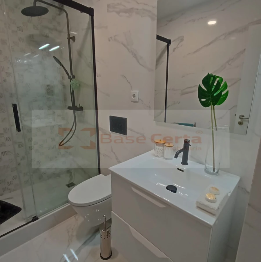 Apartamento T3 para Venda em Benfica Foto 17