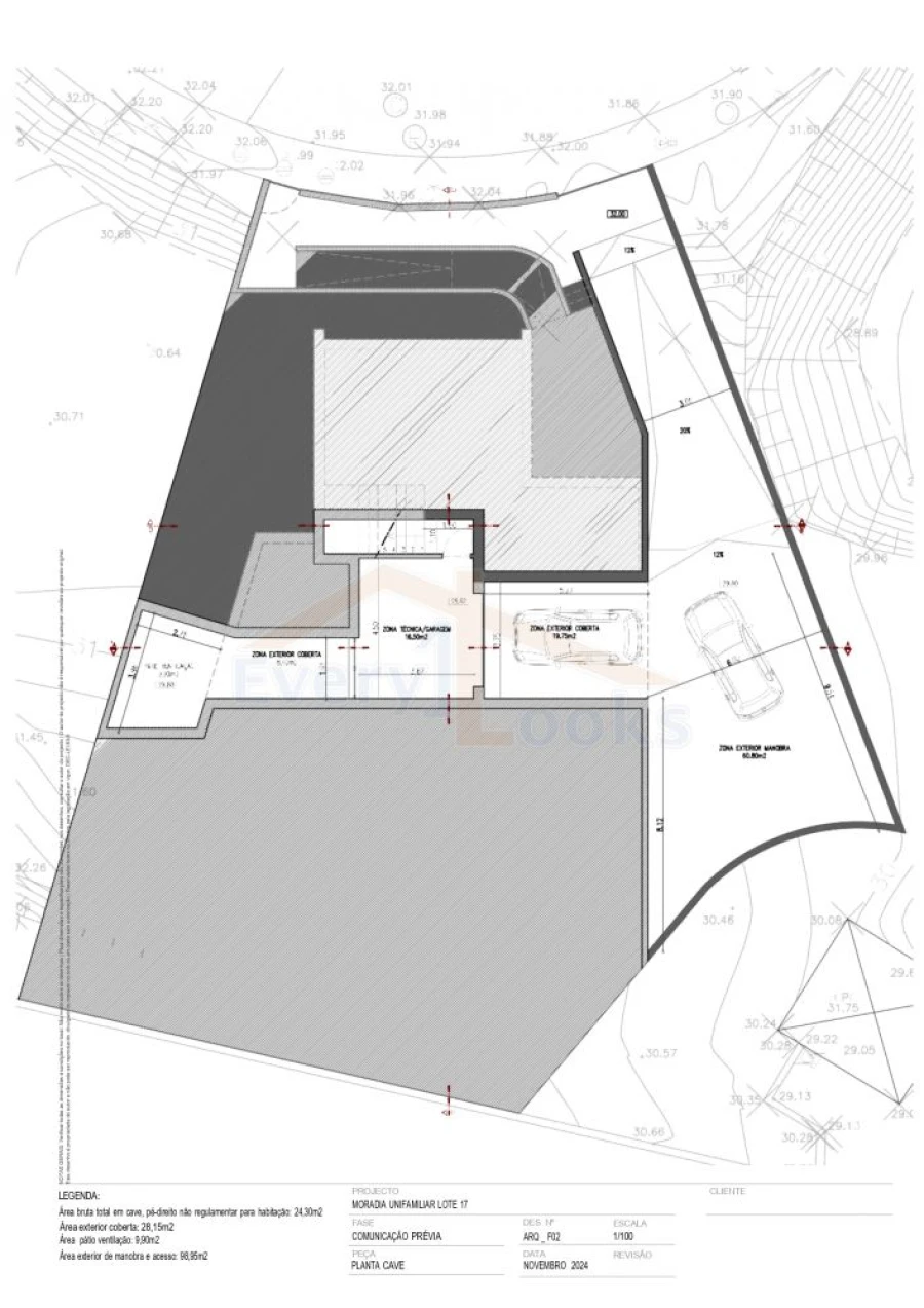 Moradia T4 para Venda em Santa Maria, São Pedro e Sobral da Lagoa Foto 20