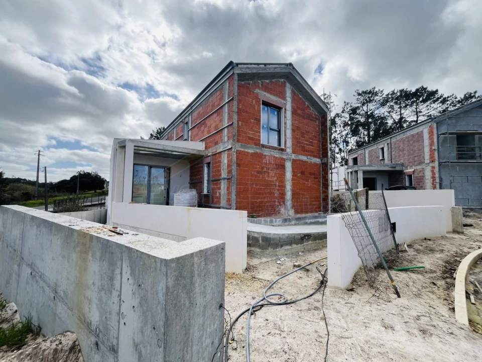 Moradia T4 para Venda em Santa Maria, São Pedro e Sobral da Lagoa Foto 14