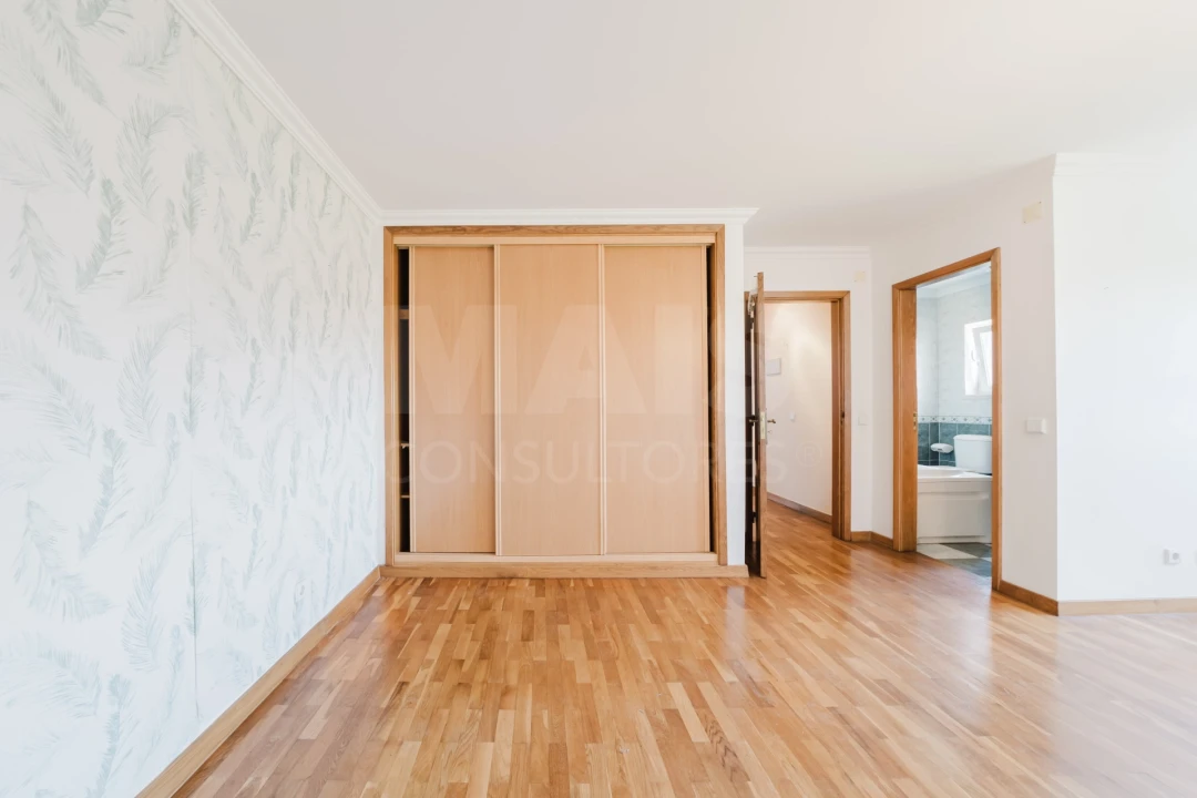 Moradia T3 para Arrendamento em Nossa Senhora do Pópulo, Coto e São Gregório Foto 6