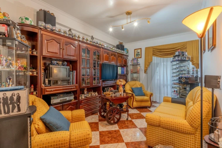 Apartamento T2 para Venda em Seixal, Arrentela e Aldeia de Paio Pires Foto 1