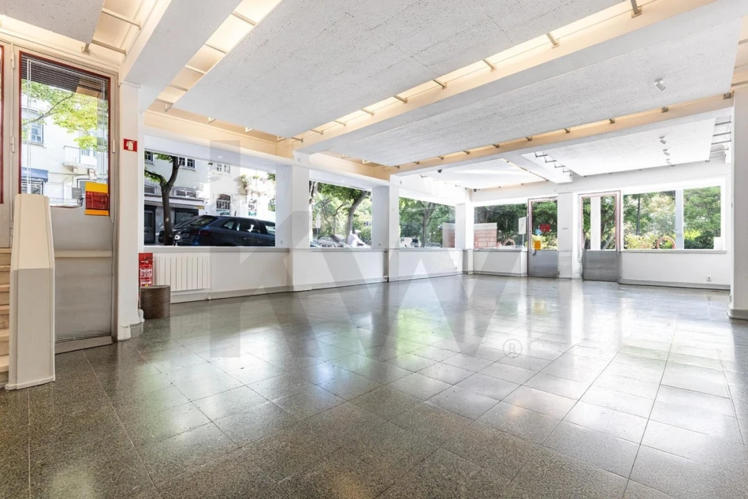 Loja para Venda em Santo António Foto 1