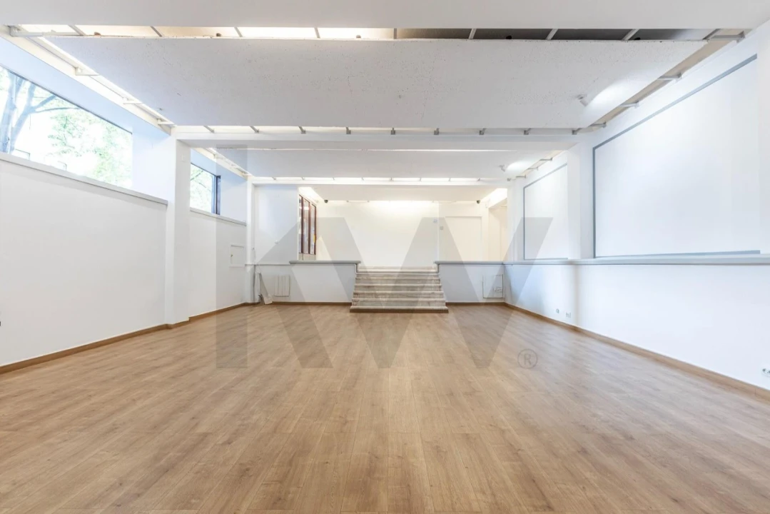 Loja para Venda em Santo António Foto 15