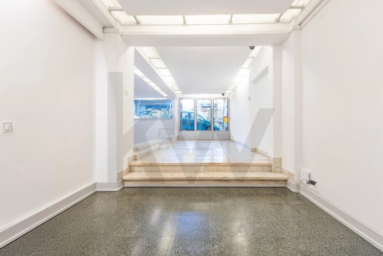 Loja para Venda em Santo António Foto 11