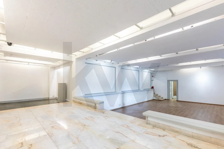 Loja para Venda em Santo António Foto 12