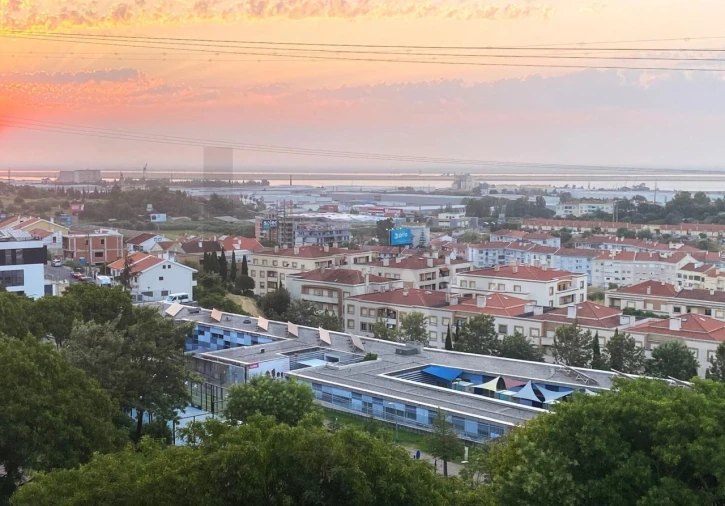 Apartamento T2 para Venda em Alverca do Ribatejo e Sobralinho Foto 1