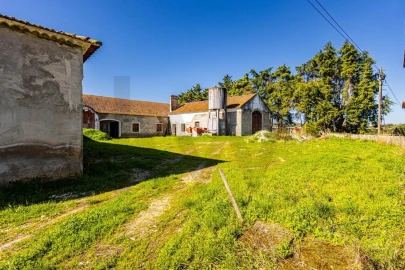 Moradia T5 para Venda em Moçarria