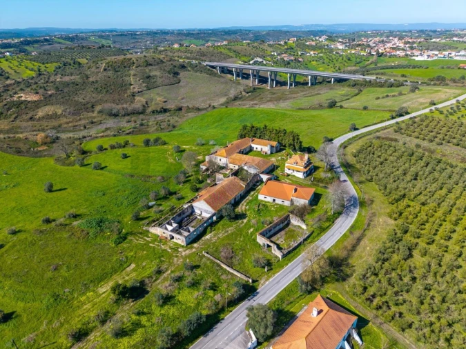 Moradia T5 para Venda em Moçarria Foto 105