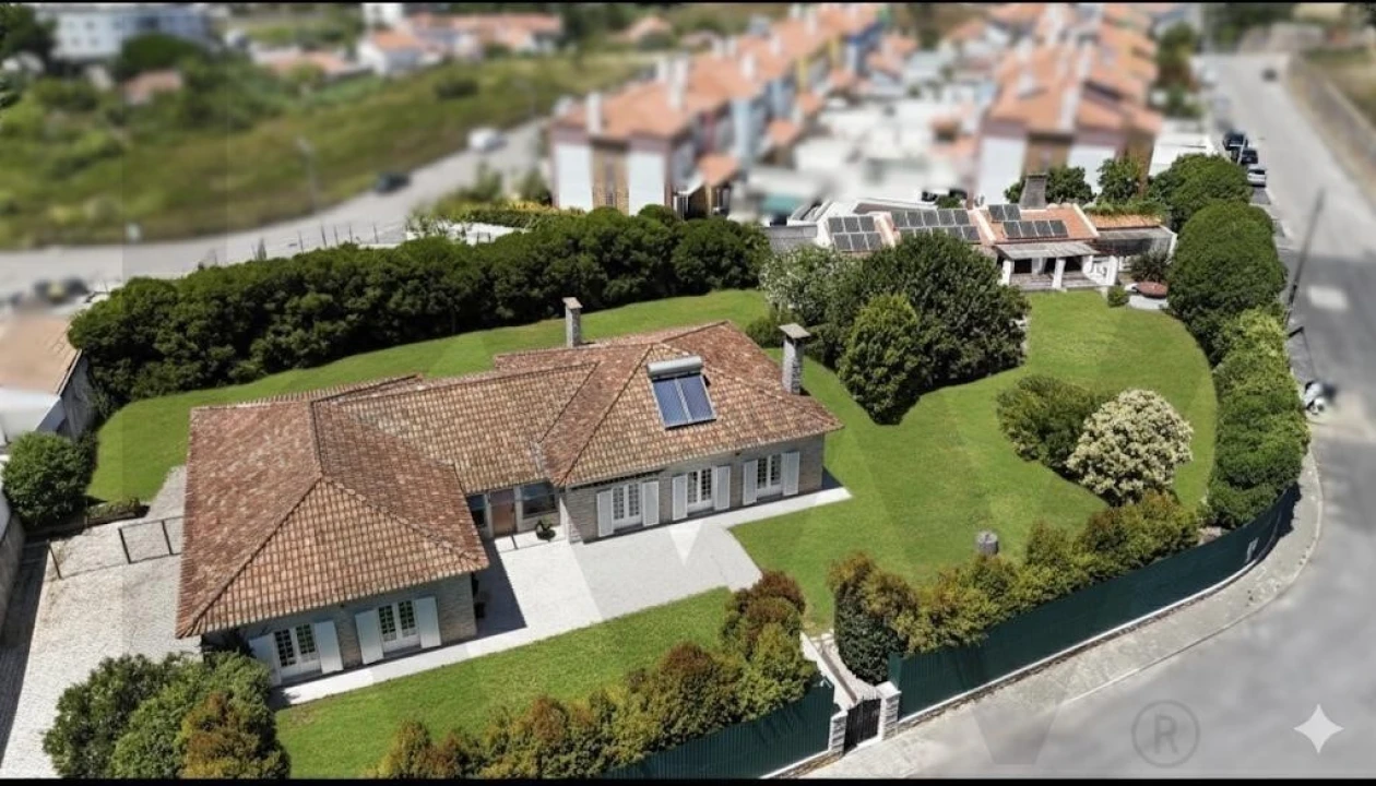 Moradia T5 para Venda em Mafra Foto 1
