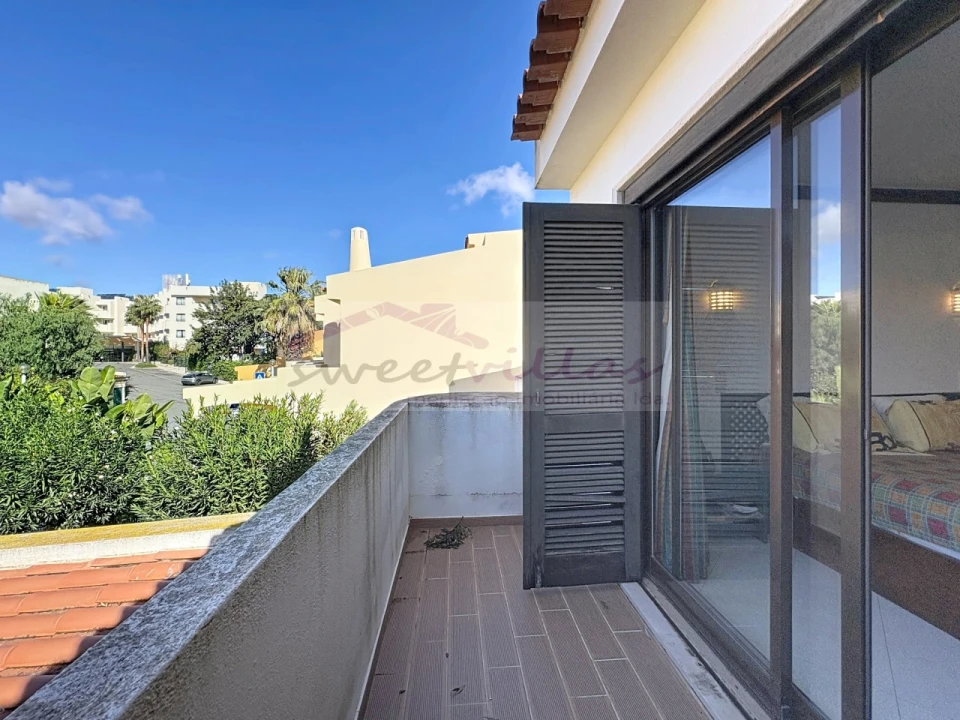 Moradia T3 para Venda em Albufeira e Olhos de Água Foto 16