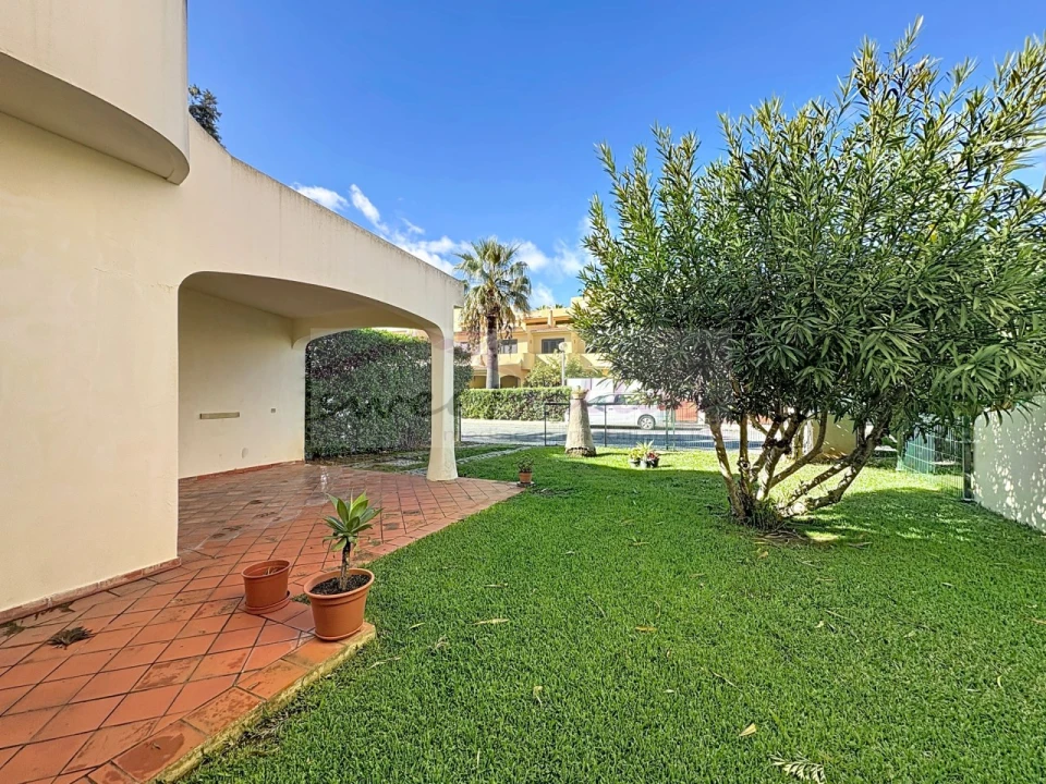 Moradia T3 para Venda em Albufeira e Olhos de Água Foto 35