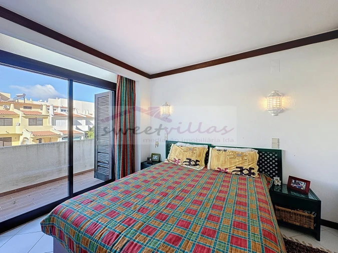 Moradia T3 para Venda em Albufeira e Olhos de Água Foto 15