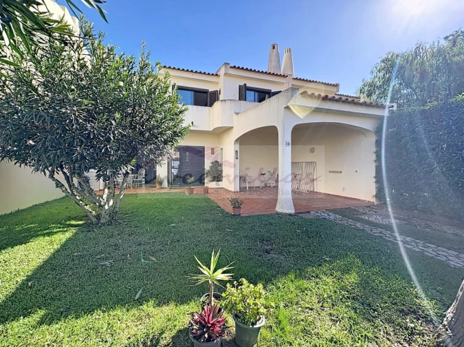 Moradia T3 para Venda em Albufeira e Olhos de Água Foto 38