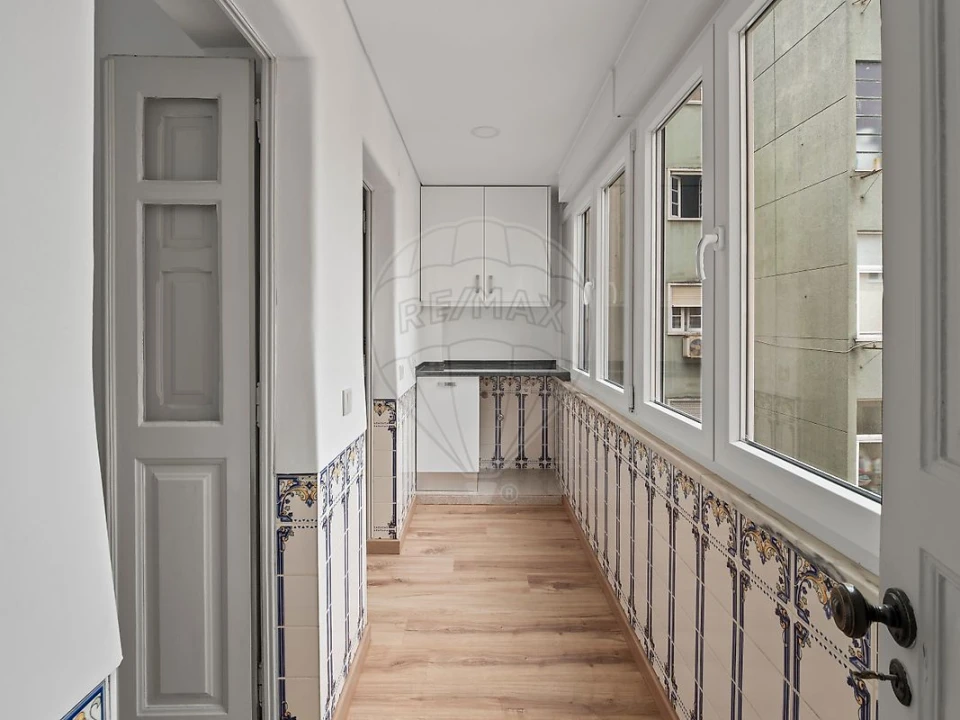 Apartamento T3 para Venda em Moscavide e Portela Foto 14