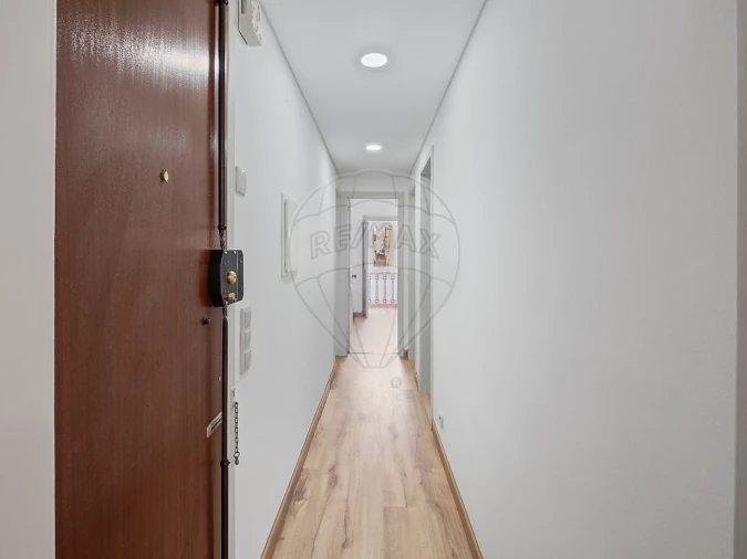 Apartamento T3 para Venda em Moscavide e Portela Foto 12