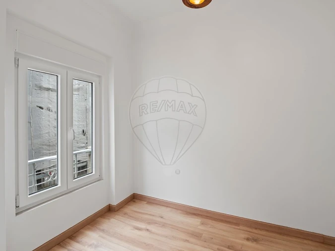 Apartamento T3 para Venda em Moscavide e Portela Foto 9