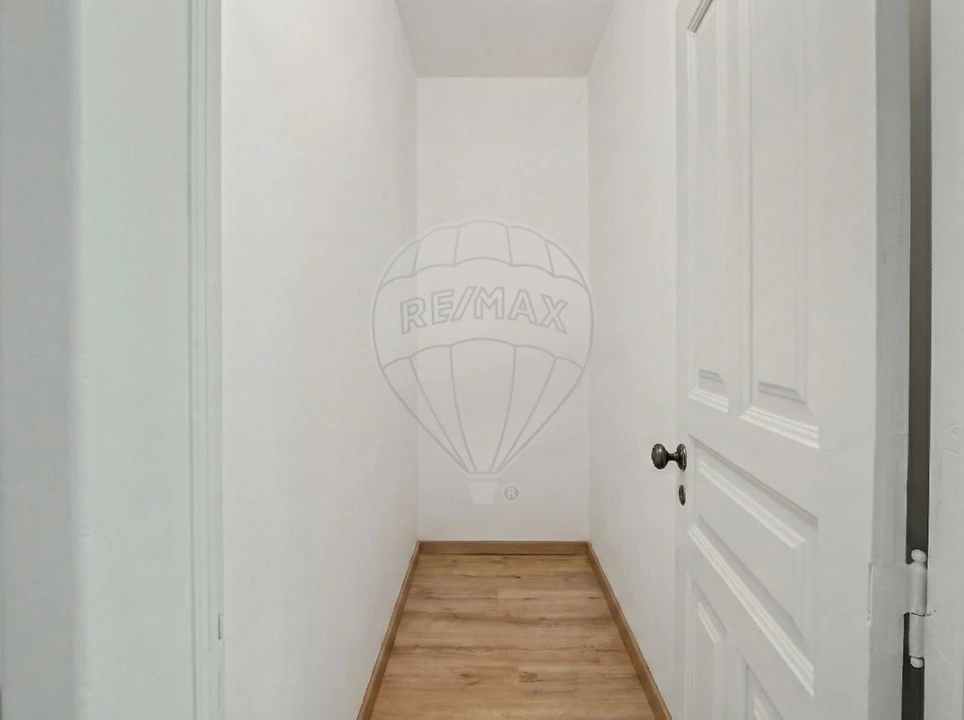 Apartamento T3 para Venda em Moscavide e Portela Foto 11