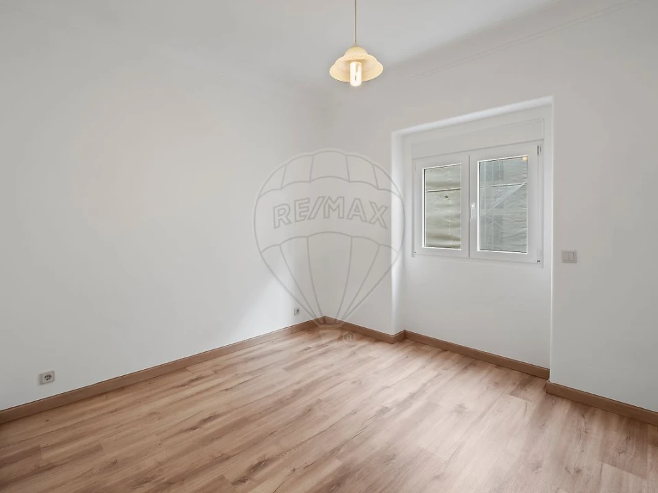 Apartamento T3 para Venda em Moscavide e Portela Foto 7