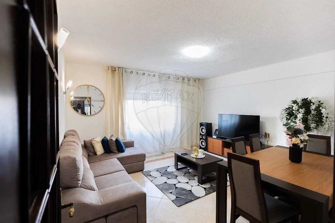 Apartamento T3 para Venda em Carregado e Cadafais Foto 10