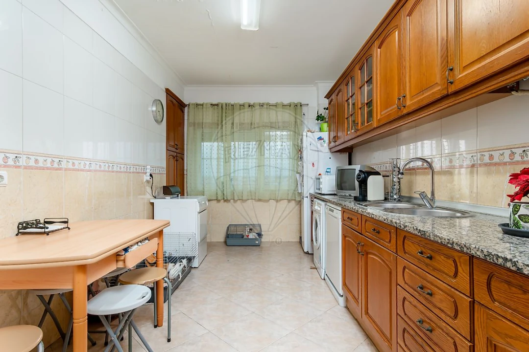 Apartamento T3 para Venda em Corroios Foto 1