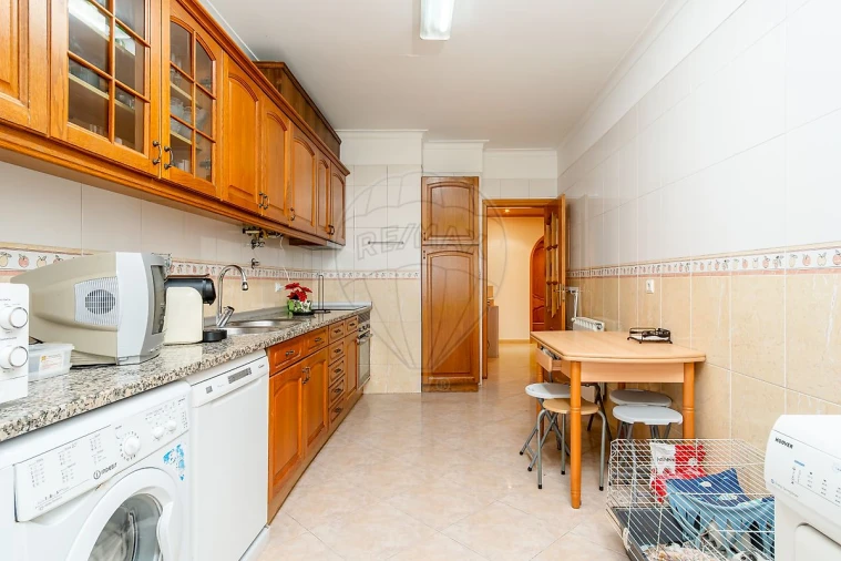 Apartamento T3 para Venda em Corroios Foto 11