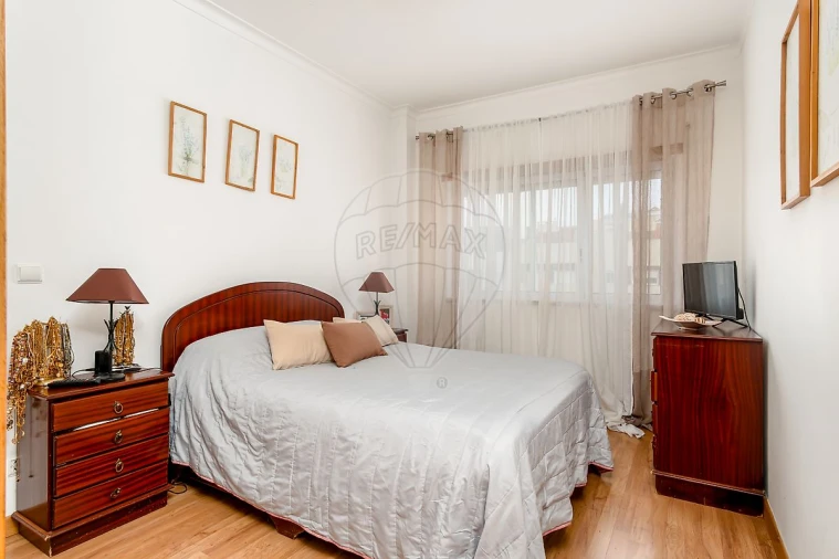 Apartamento T3 para Venda em Corroios Foto 13