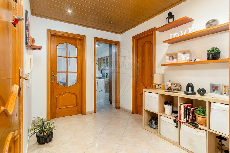 Apartamento T3 para Venda em Corroios Foto 5