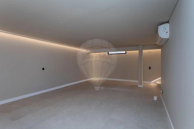 Moradia T5 para Venda em Cascais e Estoril Foto 11