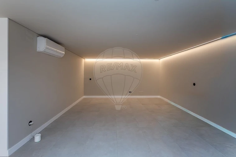 Moradia T5 para Venda em Cascais e Estoril Foto 12