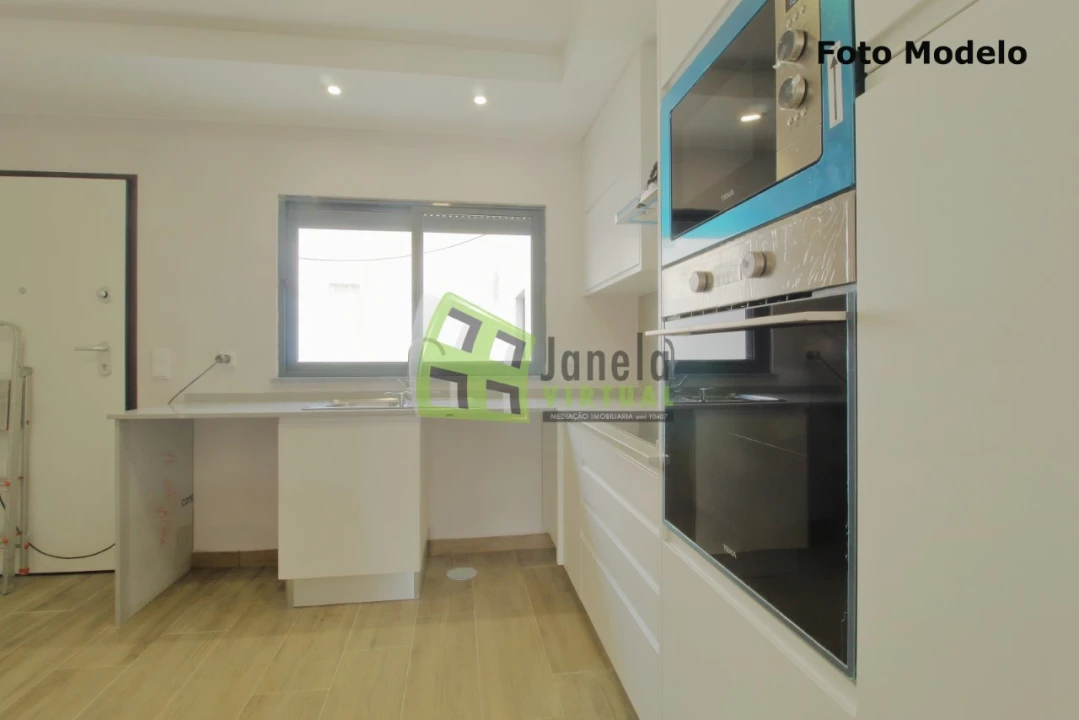 Moradia T3 para Venda em Quinta do Conde Foto 19